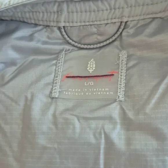 Free People  Light As A Feather Light Blue Quilted Jacket Size L - Picture 8 of 12